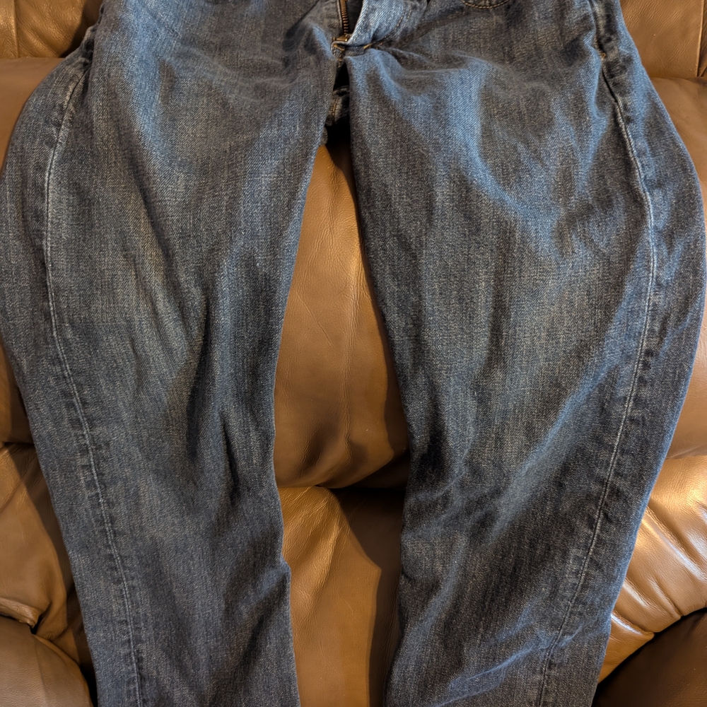 Levi's Relaxed Fit Dark Blue Jeans